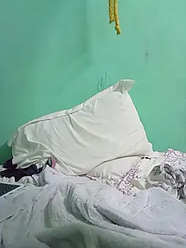 Andresguz35 live sex cam