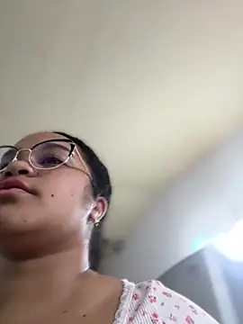 Lucy_wilson5's cam snapshot