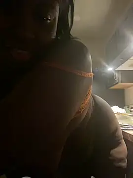 BlueMoney100's cam snapshot