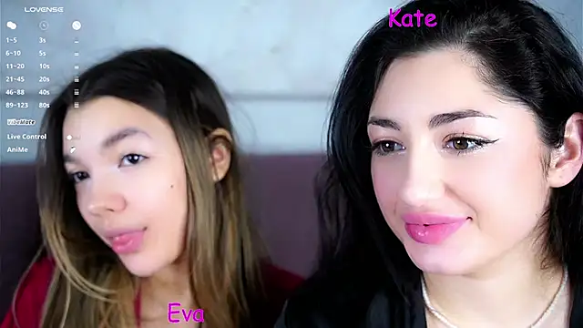 CorinnaSuttie's cam snapshot