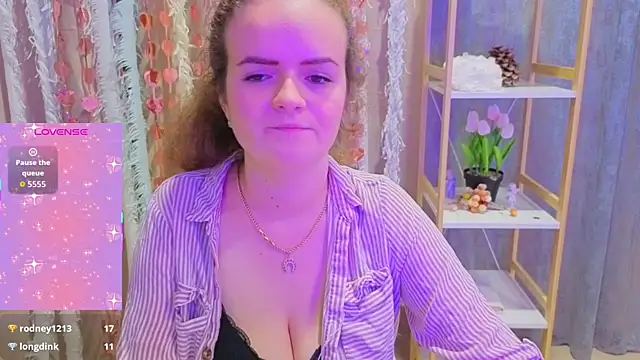 Luisa_Rosee's cam snapshot