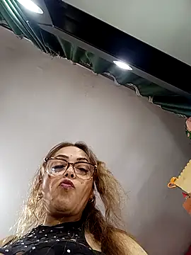 Lady_16's cam snapshot