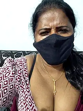 siri_tamiltelugu's cam snapshot