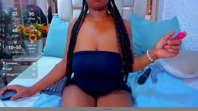 hazellanee's cam snapshot