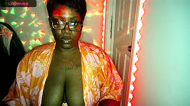 lovelyenigma365 live sex cam