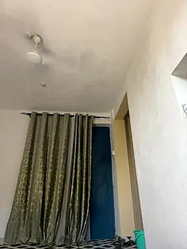 Cute_princcess live sex cam