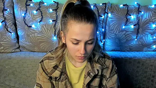 MaggieCake live sex cam