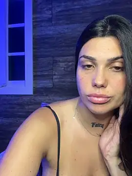 tiphanyari's cam snapshot