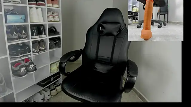 queen_findom1 live sex cam