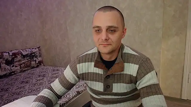 Ethan_G_'s cam snapshot