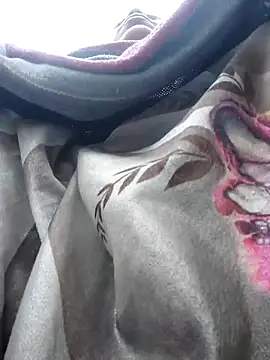 Pooja750's cam snapshot