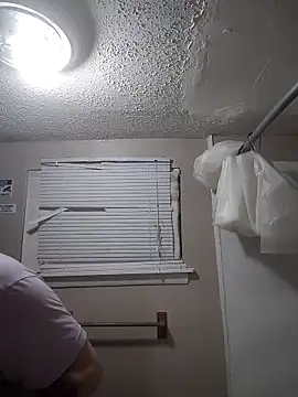 UniqueKorn86 live sex cam