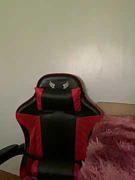 LovelyTits4Daddy's cam snapshot