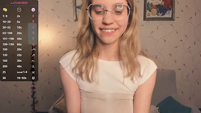 JoanBaggott live sex cam