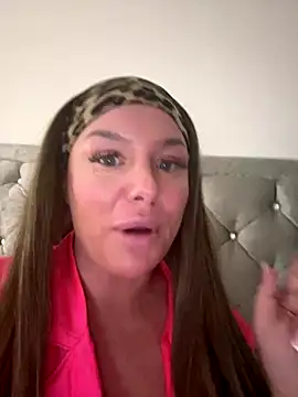 naughtychelseaxox's cam snapshot