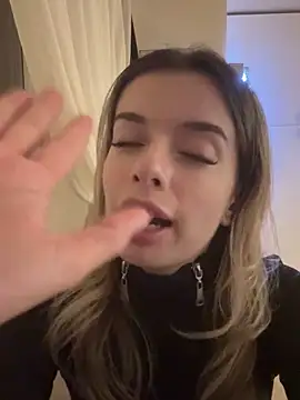 LollyShine's cam snapshot