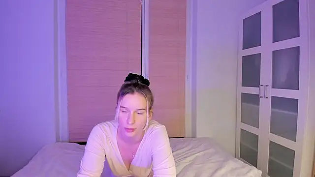 Amanda054's cam snapshot