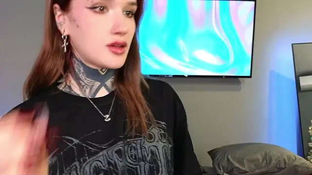 SophieInkk's cam snapshot