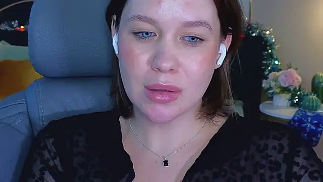 katy__moonj's cam snapshot