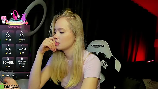 Melanie_Ryer's cam snapshot