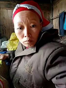 girl-hot2x's cam snapshot