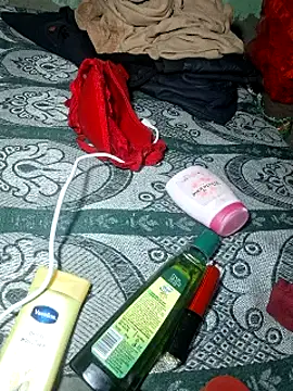 Priya_Bong's cam snapshot