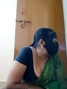 tamilammu1431 live sex cam