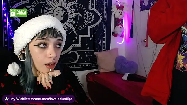 lovelockedlips live sex cam