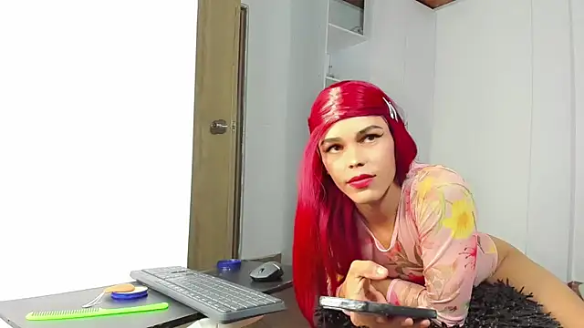 sexynicolqueen live sex cam