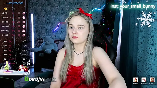 Your_small_bunny's cam snapshot