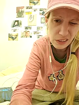 Polonski88_Official's cam snapshot