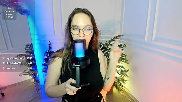 crystallglow's cam snapshot