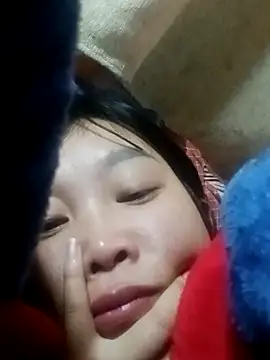 Lynnlyy9x's cam snapshot