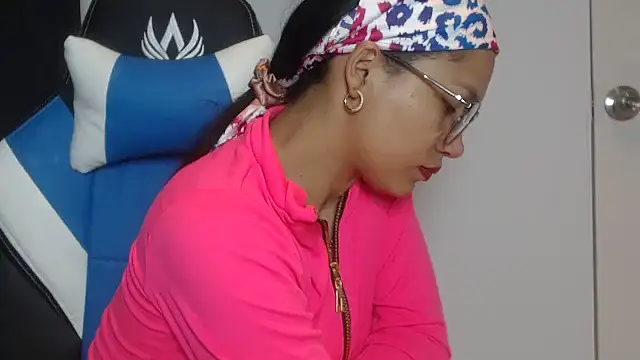 KittyKardy's cam snapshot