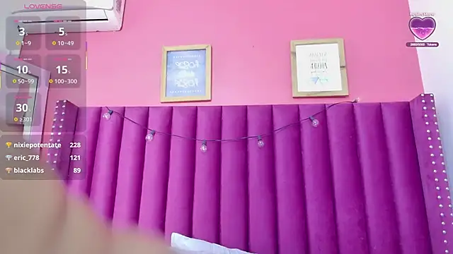 kinkyhousewifee's cam snapshot