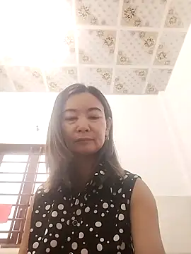 Sexy-ladyboobs20's cam snapshot