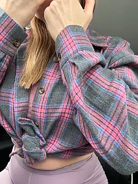 LavenderHot's cam snapshot