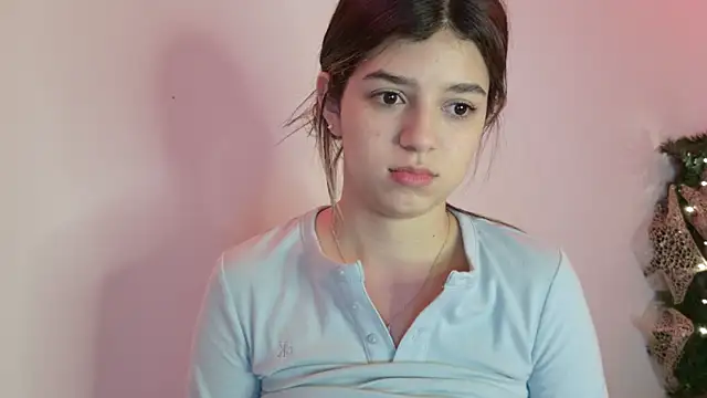 eva_sin18 live sex cam