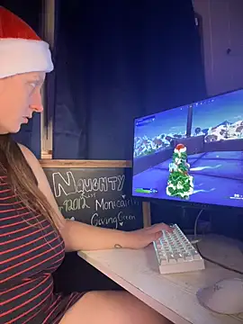 TheFishWife's cam snapshot