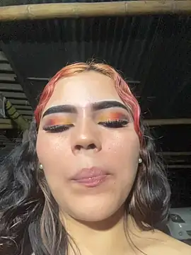 Chloemercury's cam snapshot