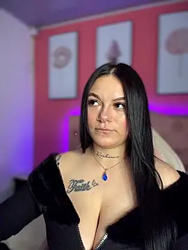 Megaan__More's cam snapshot