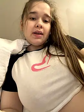 HornyGirlH live sex cam