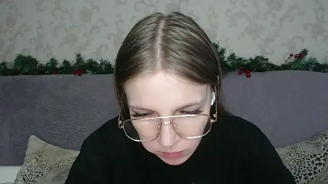 HitGyrl live sex cam