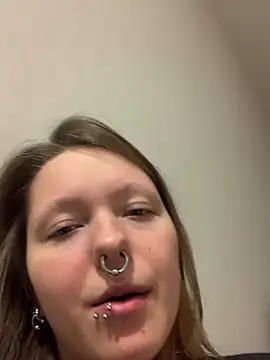 VesnaCrystal live sex cam