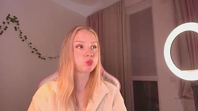 Eva_Davi's cam snapshot