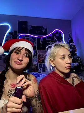 Dooubletroublee's cam snapshot