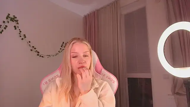 Eva_Davi's cam snapshot