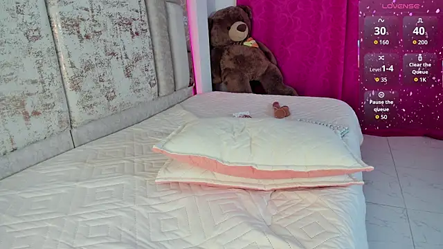 kimjonnes01's cam snapshot