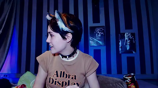 onaloon's cam snapshot