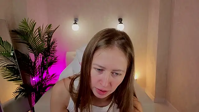 bella_li__'s cam snapshot